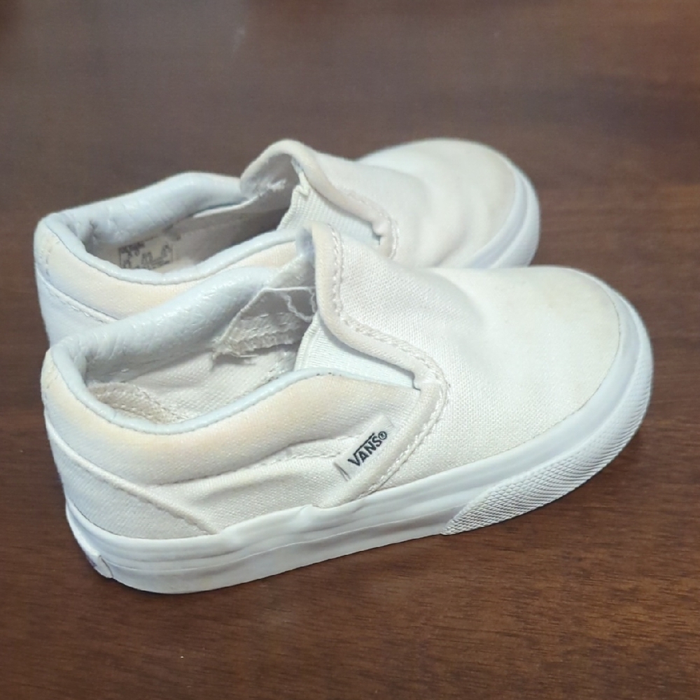 Vans Kids Cream Slip-On Sneakers